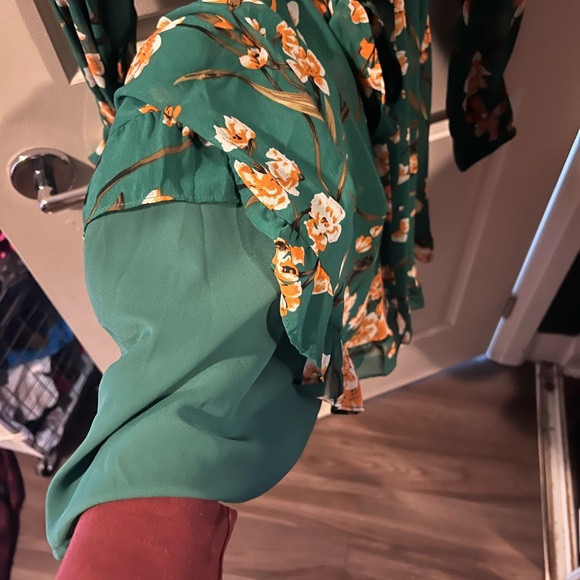 Bardot Green Floral Dress - Picture 6 of 8